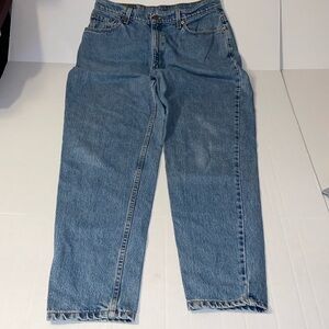Vintage Levi’s Women’s Size 16W M Relaxed Fit Tapered Leg Blue Jeans